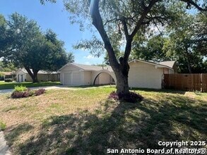 12206 Madrigal St in San Antonio, TX - Building Photo - Building Photo