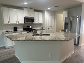 402 Fly Catcher in San Antonio, TX - Building Photo - Building Photo
