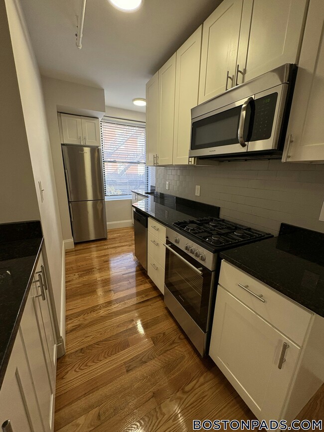91 Westland Ave