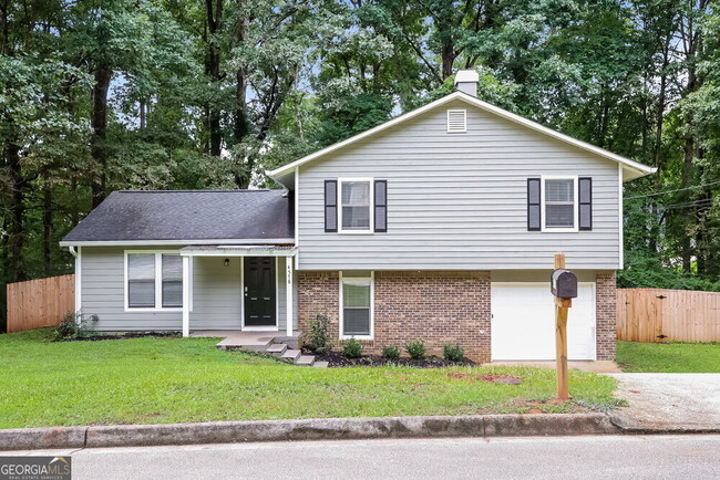 property at 4578 Old Lake Dr
