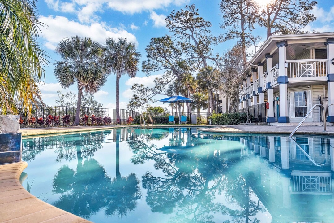 Edenfield Shores in Jacksonville, FL - Building Photo