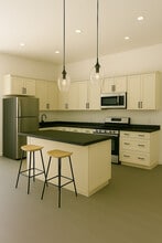 Grand Central Suites in Manchester, NH - Building Photo - Building Photo