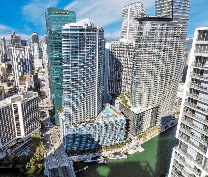 200 Biscayne Boulevard Way, Unit 5001 in Miami, FL - Building Photo