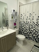 4636 NW 84th Ave in Doral, FL - Building Photo - Building Photo