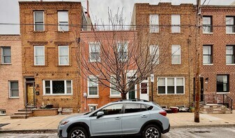 831 Mountain St in Philadelphia, PA - Building Photo