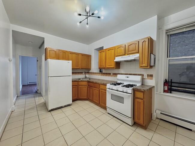 94 NORTH St in Jersey City, NJ - Building Photo - Building Photo