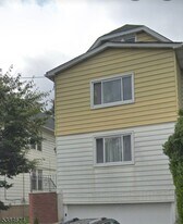 122 Westervelt Ave in Hawthorne, NJ - Building Photo