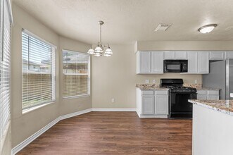 8519 Cold Lake Dr in Houston, TX - Building Photo - Building Photo