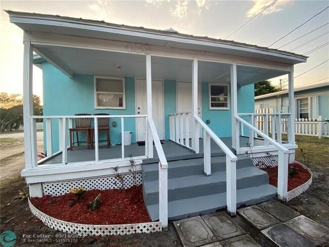 property at 427 N 14th St