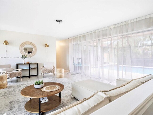 5841 NE 20th Terrace in Fort Lauderdale, FL - Building Photo - Building Photo