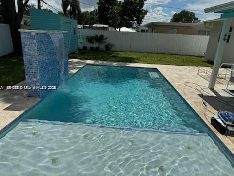 2411 N 59th Terrace in Hollywood, FL - Building Photo - Building Photo