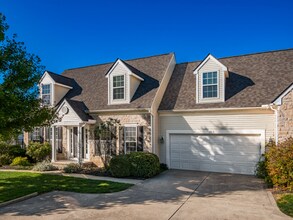 24 Fawn Meadow Ct in Powell, OH - Building Photo - Building Photo