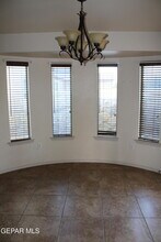 7125 Falling Leaf Cir in El Paso, TX - Building Photo - Building Photo
