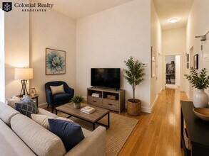 525 Massachusetts Ave, Unit 2 in Boston, MA - Building Photo - Building Photo