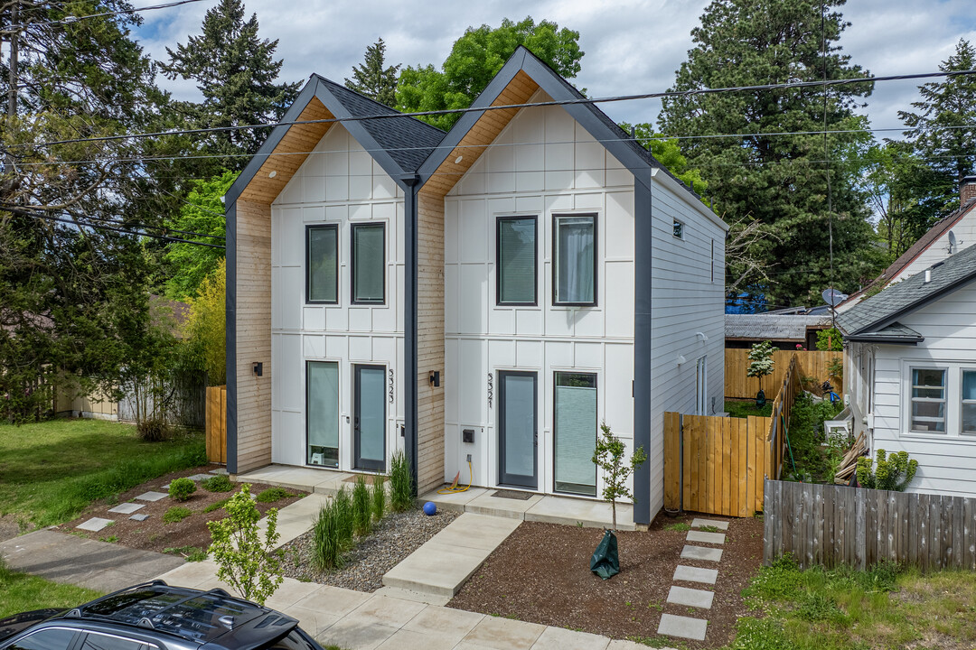 5321-5323 N Yale St in Portland, OR - Building Photo