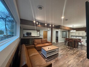 7281 Meadowlawn Dr in Mentor, OH - Building Photo - Building Photo