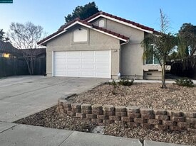 2405 Brazil Ct in Antioch, CA - Building Photo
