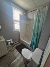 126 Main St in Newark, NJ - Building Photo - Building Photo