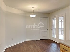 7209 Sir William Dr in Fairview, TN - Foto de edificio - Building Photo