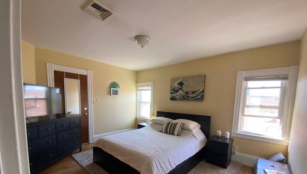 543 Broadway, Unit #1 in Somerville, MA - Foto de edificio