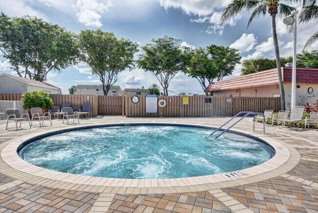 603 Brittany M in Delray Beach, FL - Building Photo - Building Photo