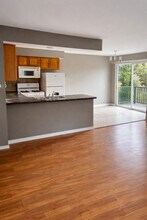 1224 Inverrary Ln in Deerfield, IL - Building Photo - Building Photo