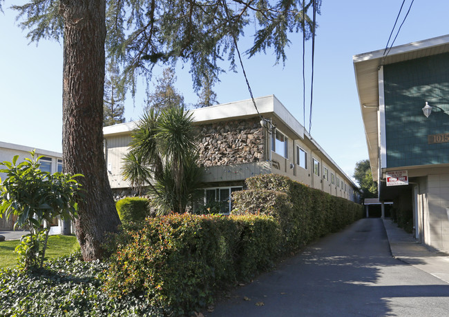 Minnesota Glen Apartments in San Jose, CA - Foto de edificio - Building Photo