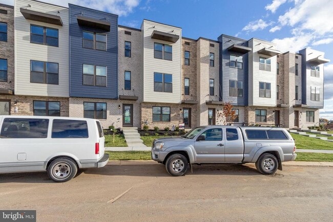 property at 406 Carroll Walk Ave