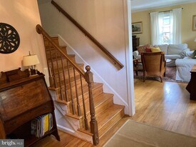 8207 Geneva Mason Rd in Potomac, MD - Building Photo