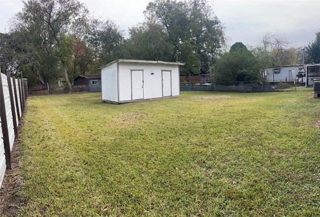 property at 2617 Oleander Dr