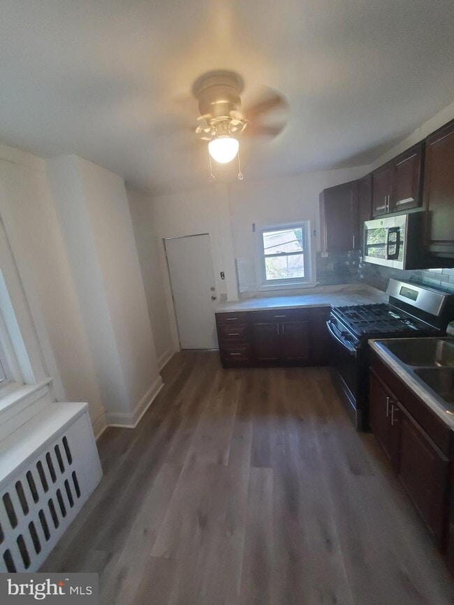 464 E Cosgrove St photo'