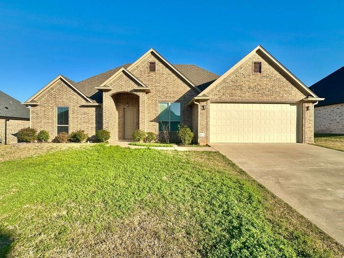 7318 Harpers Ridge Ln in Tyler, TX - Building Photo