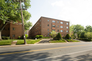 The Glenmont Apartamentos