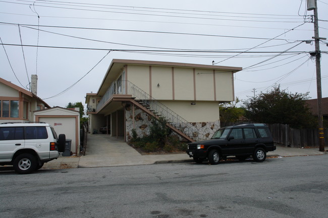 165 San Benito Ave in San Bruno, CA - Building Photo - Building Photo