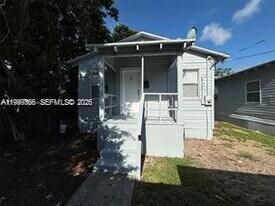 820 21st St in West Palm Beach, FL - Building Photo