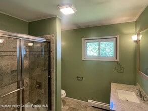 9 Scenic Dr in Catskill, NY - Building Photo - Building Photo