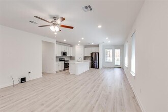 2321 Bravo Pass in Leander, TX - Building Photo - Building Photo