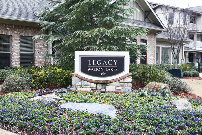 Legacy at Walton Lakes in Atlanta, GA - Building Photo - Building Photo