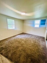 1409 8th Ave N in Grand Forks, ND - Building Photo - Building Photo