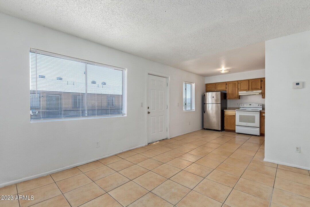 1623 E Wood St-Unit -101 in Phoenix, AZ - Foto de edificio