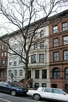 154 W 77th St Apartments