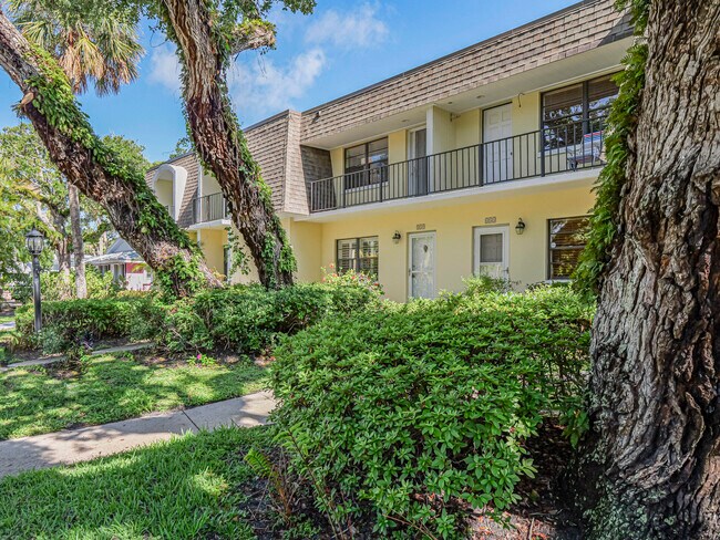 property at 829 Camelia Ln