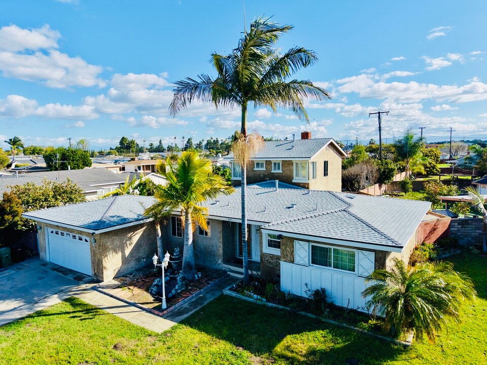 6815 Sowell Ave in Westminster, CA - Building Photo