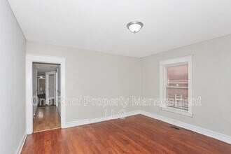 3228-3230 E 8th St in Kansas City, MO - Building Photo - Building Photo