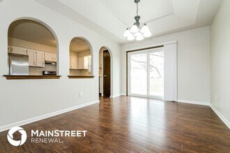 3012 SW Moore St, Unit 210 in Blue Springs, MO - Building Photo - Building Photo