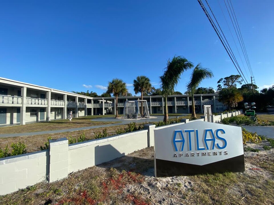 The Atlas Apartments- Sabal in St. Petersburg, FL - Foto de edificio