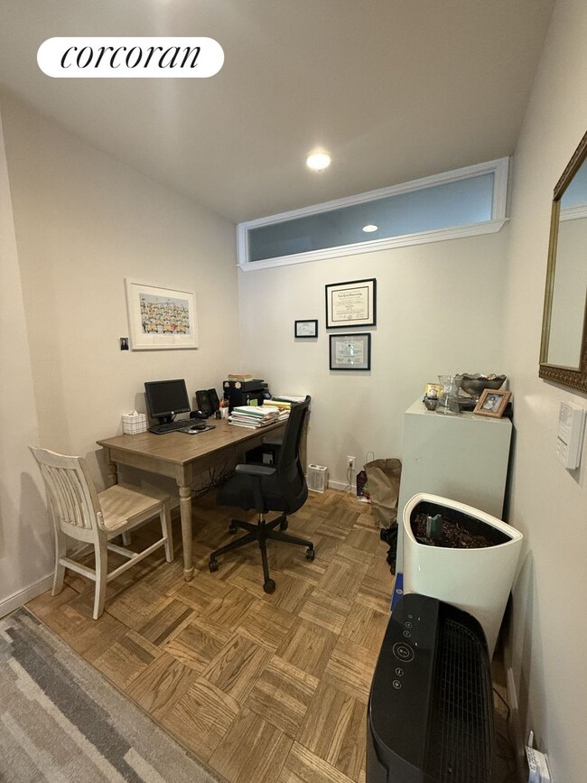 51 W 94th St in New York, NY - Building Photo - Building Photo