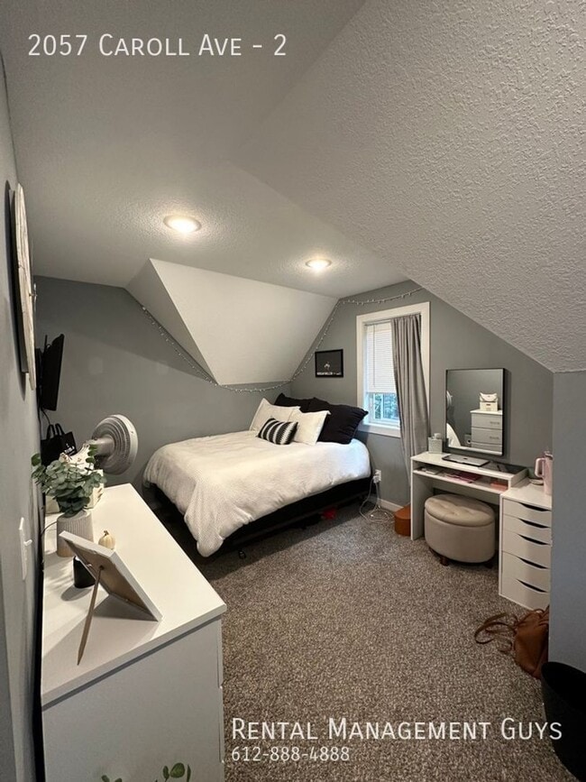 2057 Carroll Ave in St. Paul, MN - Building Photo - Building Photo