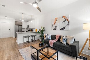 230 Bill Kennedy Wy SE in Atlanta, GA - Building Photo