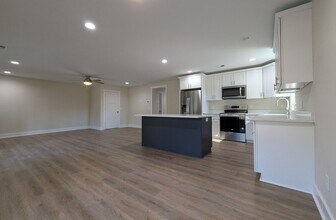 1706 Old Shell Rd-Unit -A in Port Royal, SC - Building Photo - Building Photo
